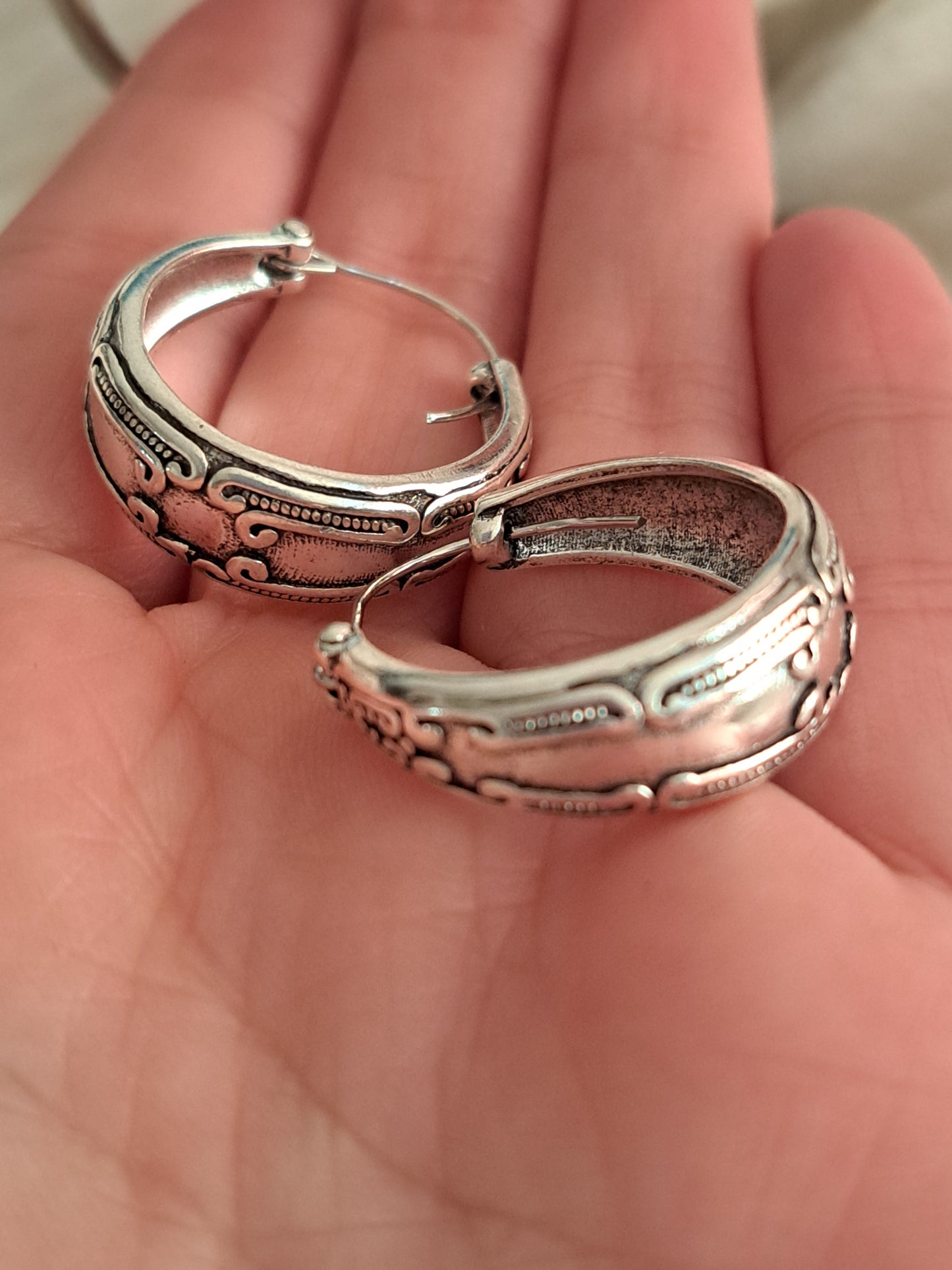 The Ruth Silver Hoop Earrings