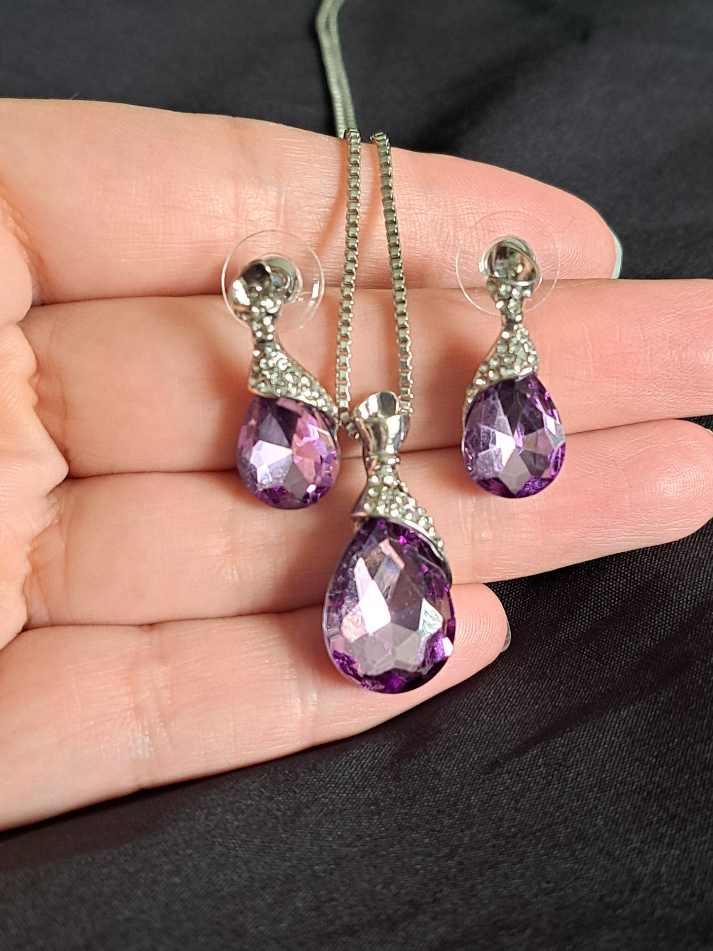 Purple and silver earring and necklace set
