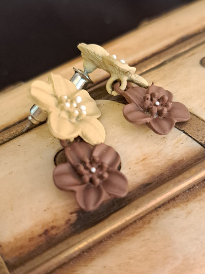 Beige and brown flower earrings