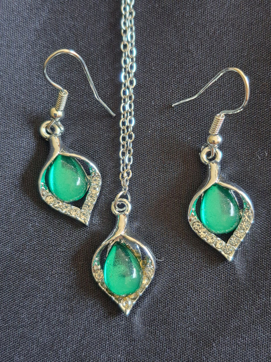 Dainty Emerald Green and Silver Earring and Necklace Set