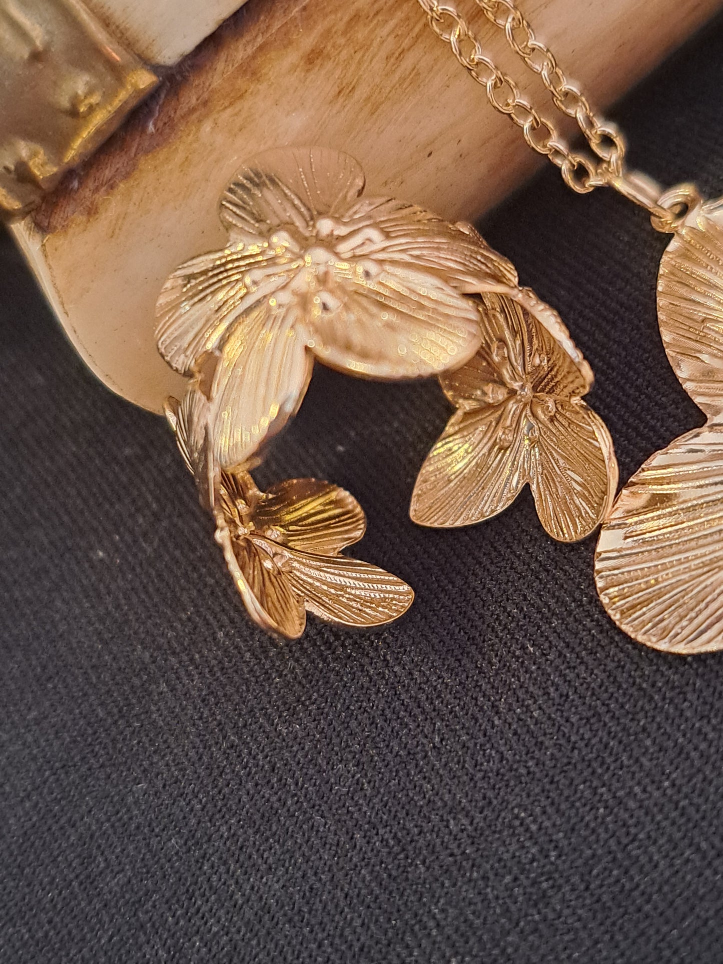 Gold Flowers: Full Set! Necklace, Earrings, Bracelet and Ring!